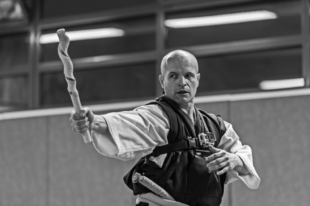 Festival des arts martiaux de Jouy le Moutier, Fabrice notre professeur lors des répétitions - © R. Hitmi